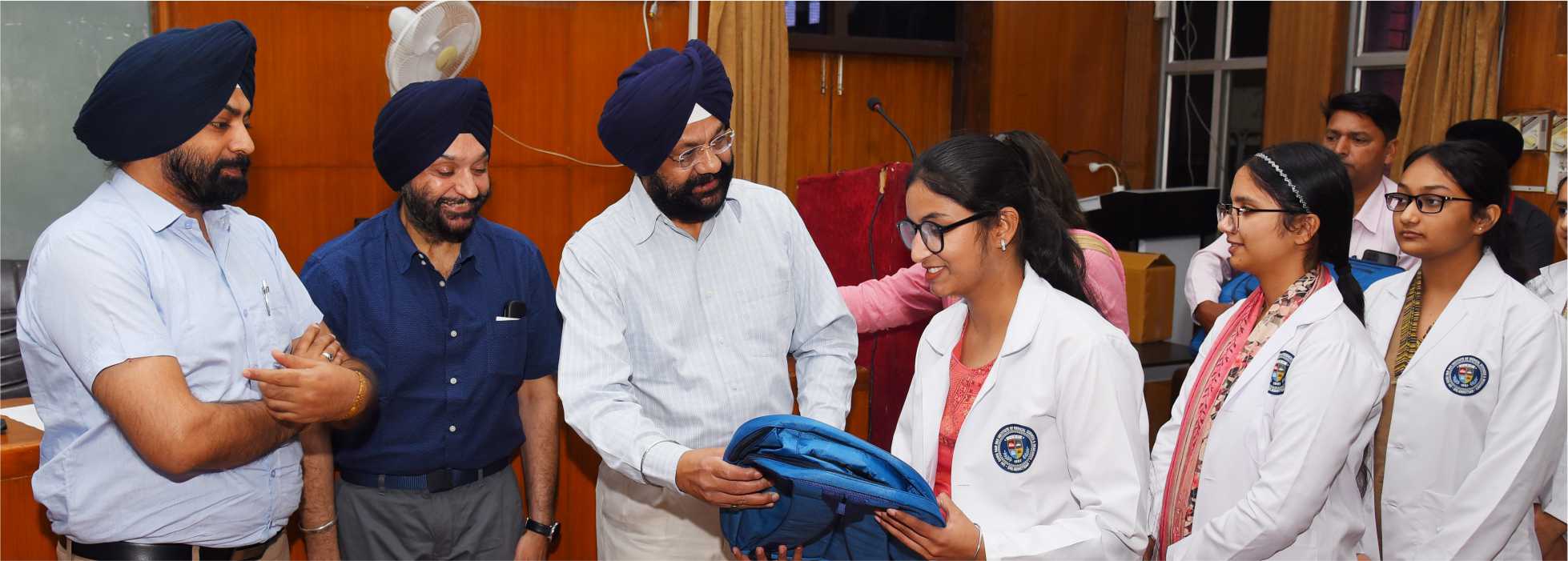 galimgs/MBBS White Coat Ceremony May 2022/Pic - 9.jpg